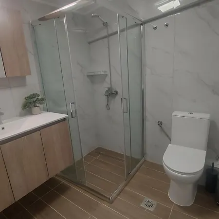 Lora Home, 250m From The Vakantiehuis Nikiti (Sithonia)