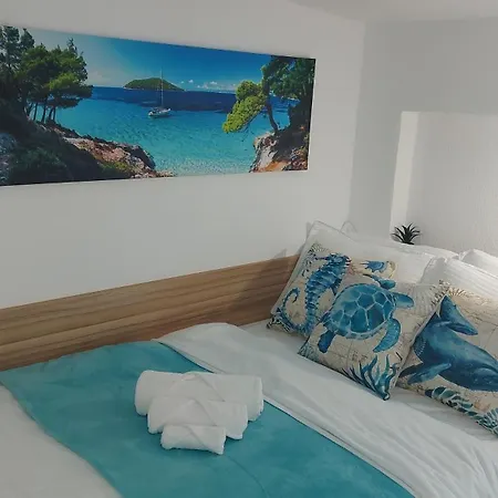 Lora Home, 250m From The