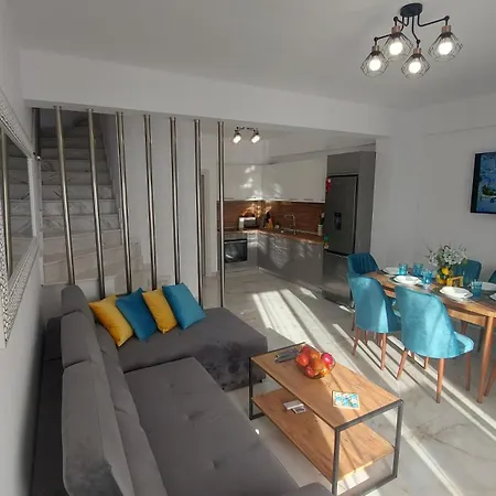 Lora Home, 250m From The *