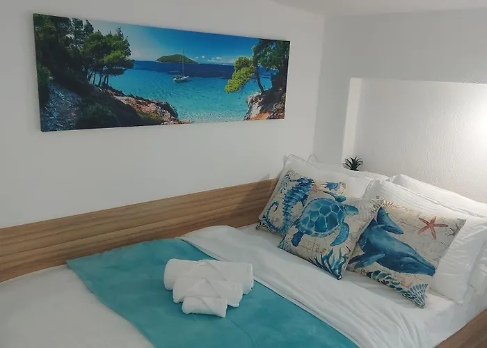 Lora Home, 250m From The
