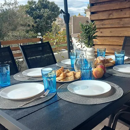 Holiday home Lora Home, 250m From The *
