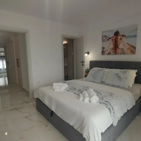 Lora Home, 250m From The Nikiti (Sithonia)