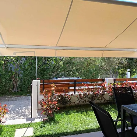 Holiday home Lora Home, 250m From The *