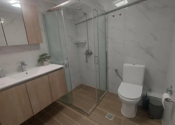 Lora Home, 250m From The 펜션 니키티