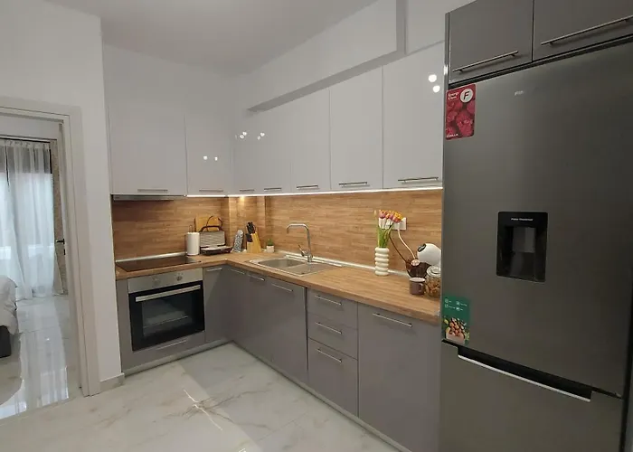 Lora Home, 250m From The 펜션 *