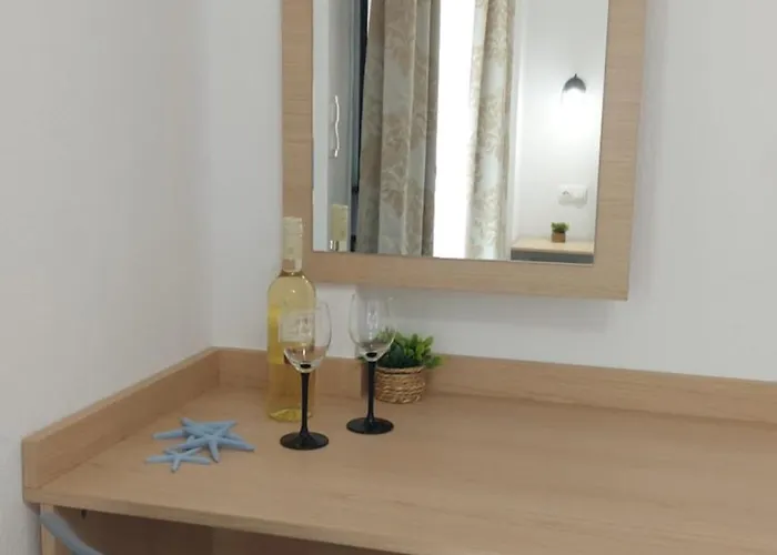 Lora Home, 250m From The