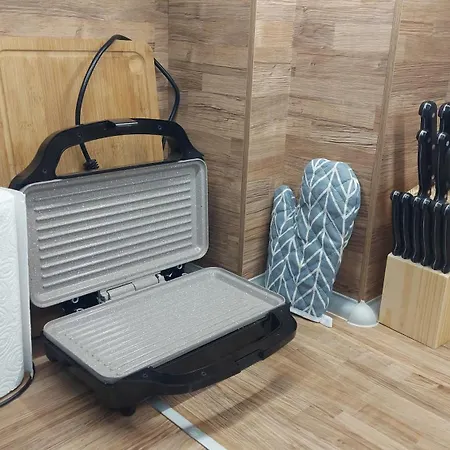 Lora Home, 250m From The Case de vacanță *