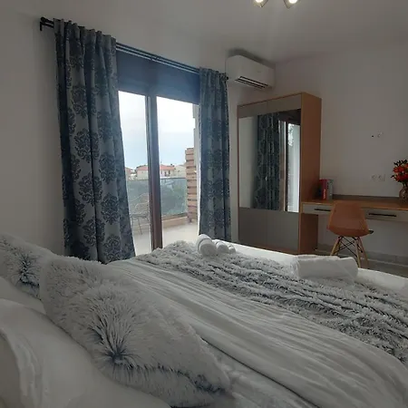 Lora Home, 250m From The * Nikiti (Sithonia)