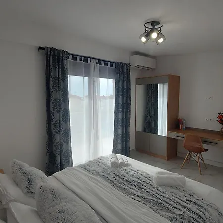 Case de vacanță Lora Home, 250m From The Nikiti (Sithonia)